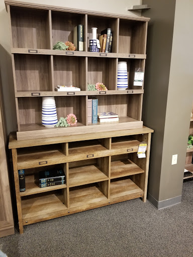 Furniture Store «Nebraska Furniture Mart», reviews and photos, 700 S 72nd St, Omaha, NE 68114, USA