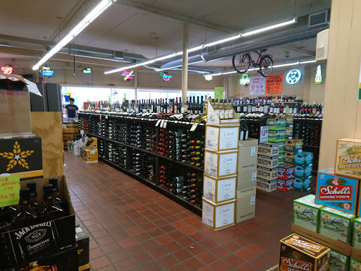 Liquor Store «Lowry Hill Liquors», reviews and photos, 1922 Hennepin Ave, Minneapolis, MN 55403, USA