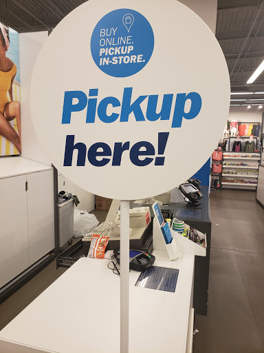 Clothing Store «Old Navy», reviews and photos, 3525 W Carson St #77, Torrance, CA 90503, USA