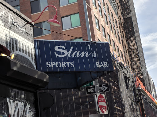Stans Sports Bar image 1