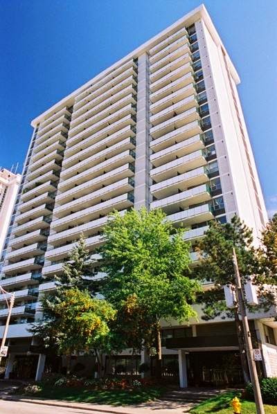 Davisville Village Apartments