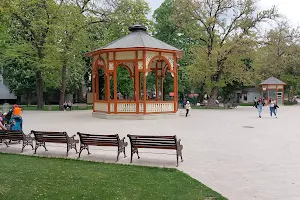 Grădina Publică Focșani image