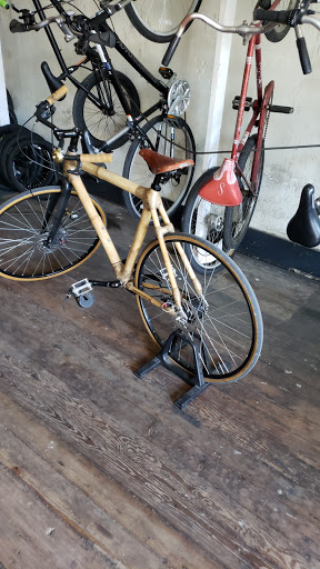 Bicycle Repair Shop «Bike Couriers Bike Shop», reviews and photos, 107 W Market St, Louisville, KY 40202, USA