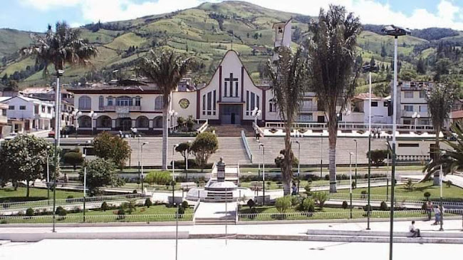 Iglesia Católica Santa Rita de Casia - Chillanes - Chillanes