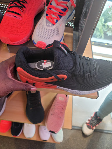 Clothing Store «Under Armour Brand House», reviews and photos, 1201 Woodward Ave, Detroit, MI 48226, USA