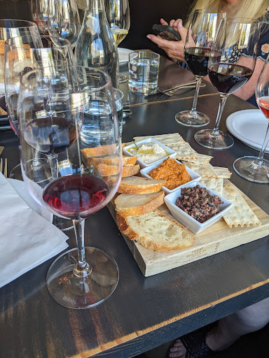 Wine Store «Division Wines», reviews and photos, 3564 SE Division St, Portland, OR 97202, USA