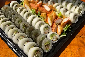 El sushi tecate image