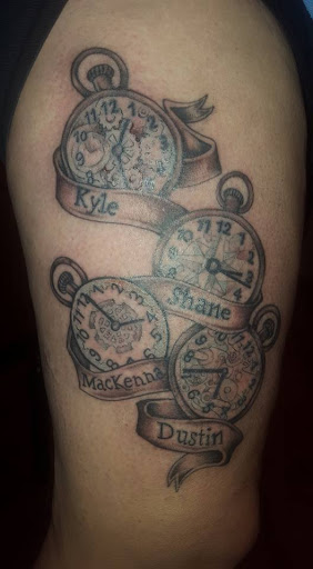 Tattoo Shop «Alter-Ego Tattoo Studio», reviews and photos, 204 Main St, Kewaskum, WI 53040, USA