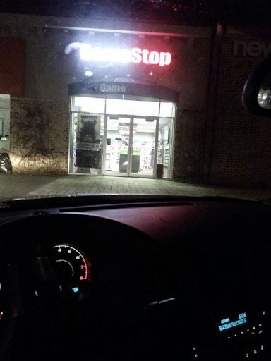 Video Game Store «GameStop», reviews and photos, 5165 Peachtree Pkwy Suite 620, Norcross, GA 30092, USA