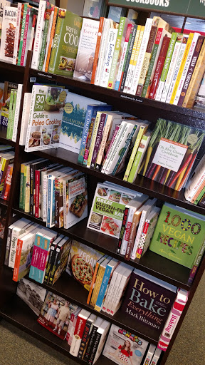 Book Store «Barnes & Noble Booksellers Happy Valley», reviews and photos, 2501 W Happy Valley Rd, Phoenix, AZ 85085, USA