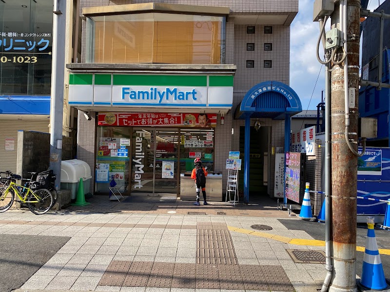 ファミリーマート びわ湖浜大津駅前店