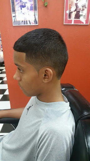 Barber Shop «Gifted Hands Barber Shop», reviews and photos, 5823 S Dale Mabry Hwy, Tampa, FL 33611, USA