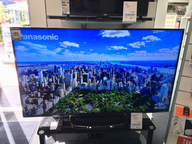 Anmeldelser af Willy's Radio/Panasonic Center Helsinge i Helsinge - Elektronikbutik