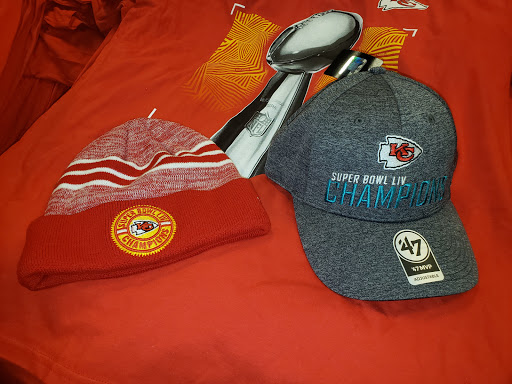 Sportswear Store «Rally House Boardwalk», reviews and photos, 8650 N Boardwalk Ave, Kansas City, MO 64154, USA