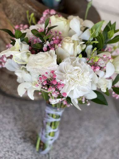 Florist «Country Cousins Flower shop», reviews and photos, 841 E Whittier Blvd, La Habra, CA 90631, USA