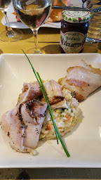 Photo n°41 de LES SAINS BONHEURS / restaurant / cave à vins / épicerie / fromagerie à Saint-Bauzille-de-Putois ()