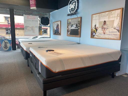 Furniture Store «Corner Furniture», reviews and photos, 2916 White Plains Rd, Bronx, NY 10467, USA