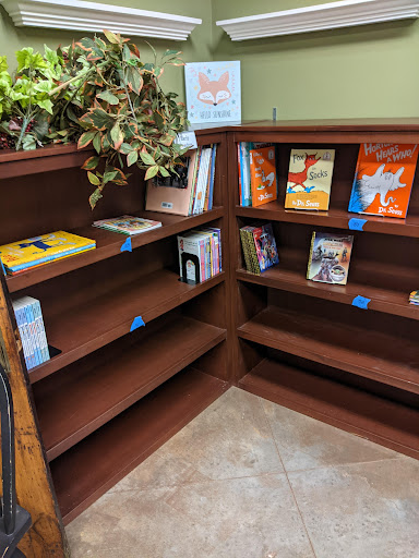 Book Store «FoxTale Book Shoppe», reviews and photos, 105 E Main St, Woodstock, GA 30188, USA