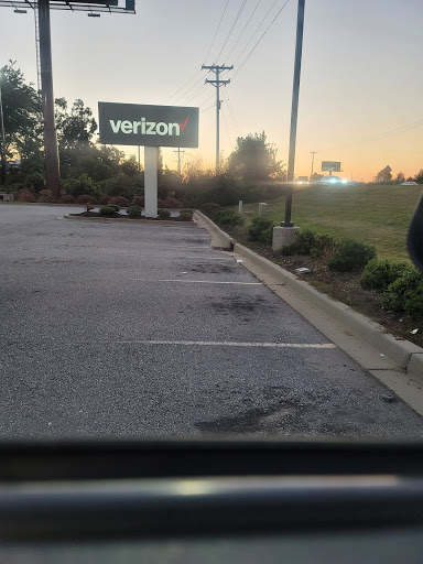 Cell Phone Store «Verizon», reviews and photos, 4867 Calhoun Memorial Hwy, Easley, SC 29640, USA