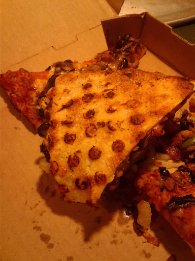 Pizza Restaurant «Round Table Pizza», reviews and photos, 11617 Cherry Ave, Fontana, CA 92337, USA