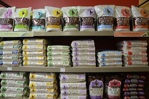 Pet Supply Store «Leash on Life, Pet Supplies», reviews and photos, 650 Pacha Pkwy #5, North Liberty, IA 52317, USA