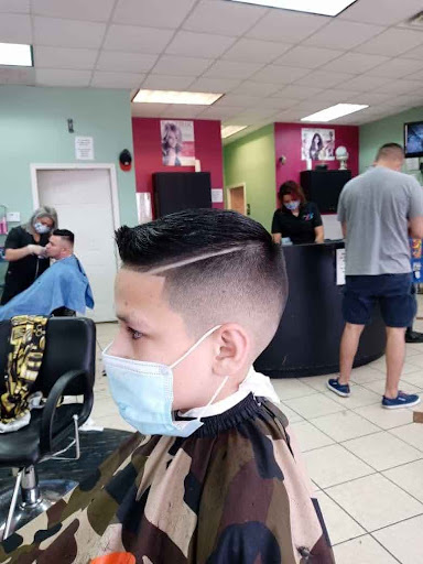 Beauty Salon «Kary Elys Hair Salon», reviews and photos, 111 N 6th St, Conroe, TX 77301, USA