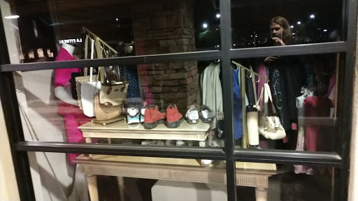 Thrift Store «White Dove Thrift Shoppe», reviews and photos, 5035 N 7th Ave, Phoenix, AZ 85013, USA