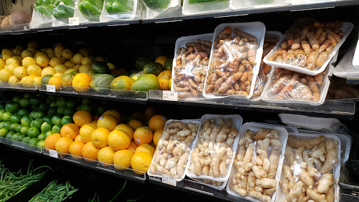 Grocery Store «INDU INDIAN GROCERY STORE (INDU CONVENIENT STORE)», reviews and photos, 4925 W Market St #1104, Greensboro, NC 27407, USA