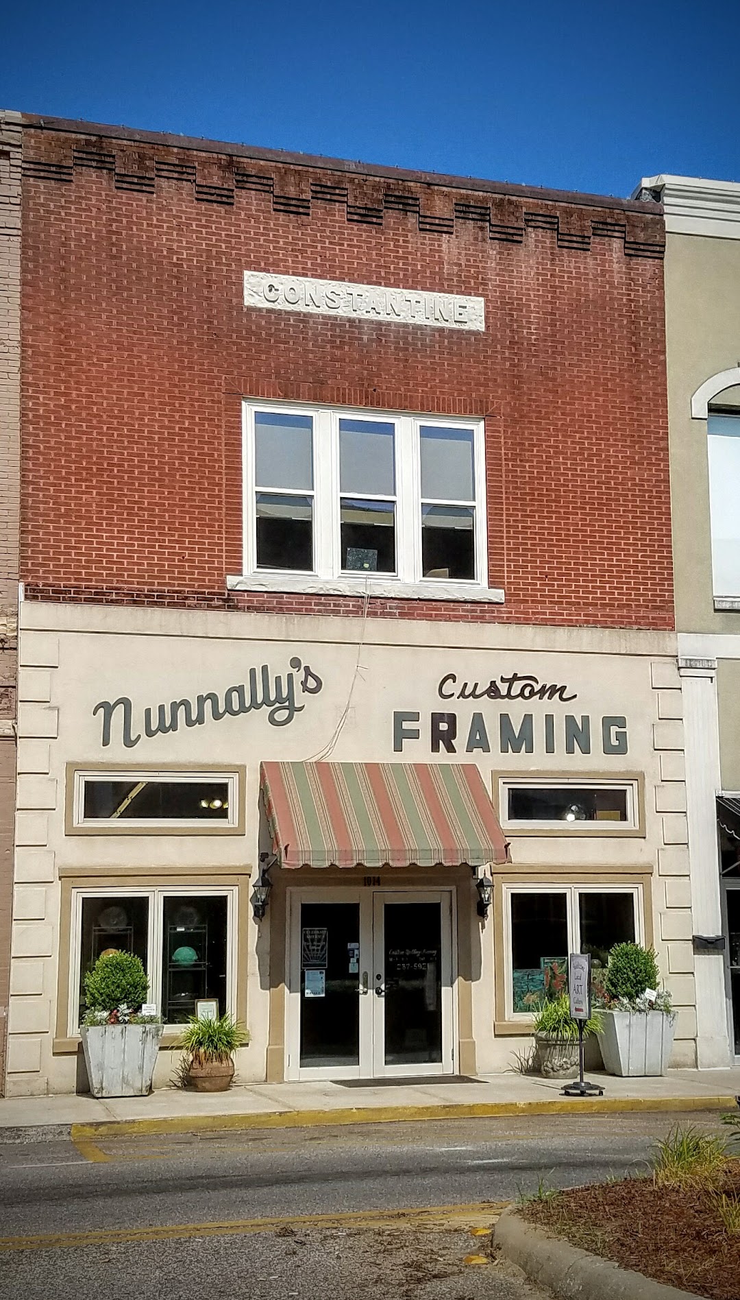 Nunnallys Noble Frame & Gallery