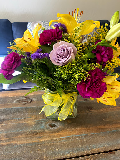 Florist «Crismon Flowers», reviews and photos, 144 W Main St, Mesa, AZ 85201, USA