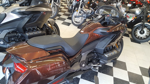 Honda Dealer «Des Plaines Honda», reviews and photos, 550 Northwest Hwy, Des Plaines, IL 60016, USA