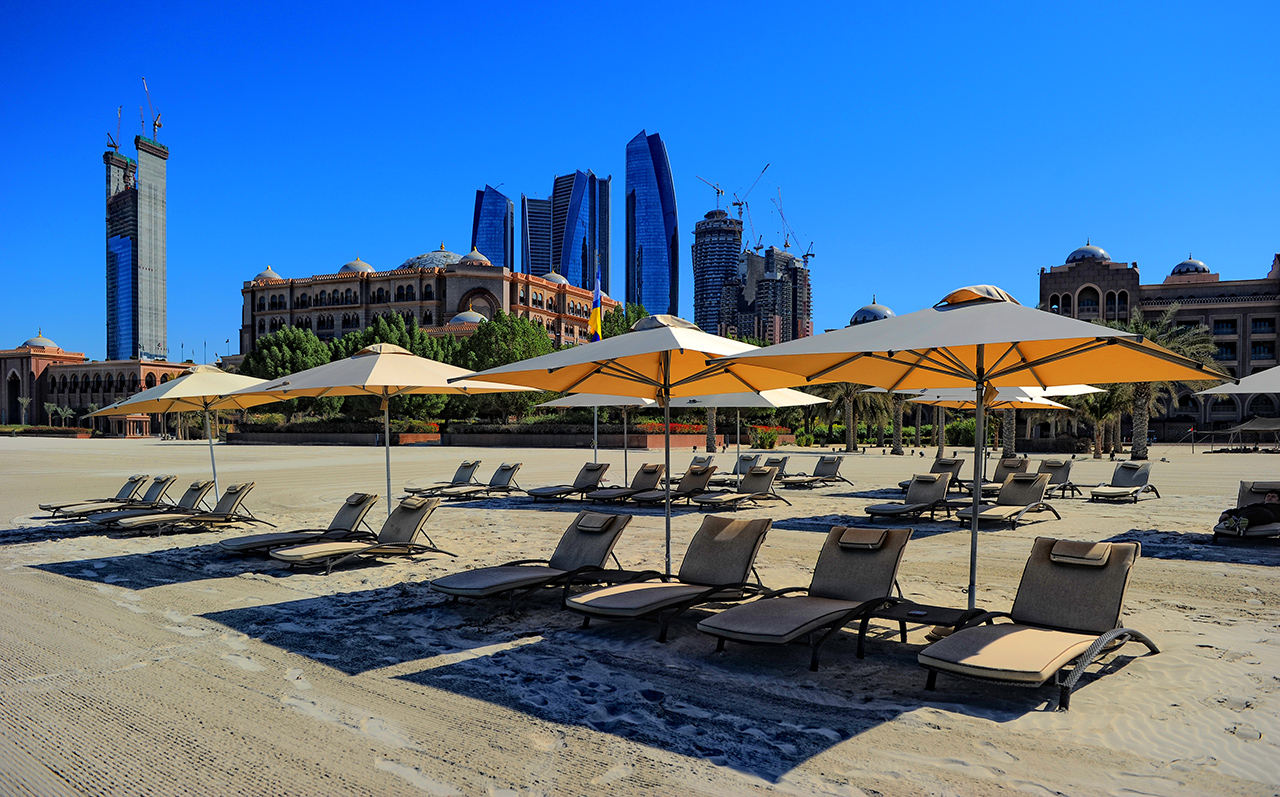 Foto van Emirates Palace Strand - populaire plek onder ontspanningskenners