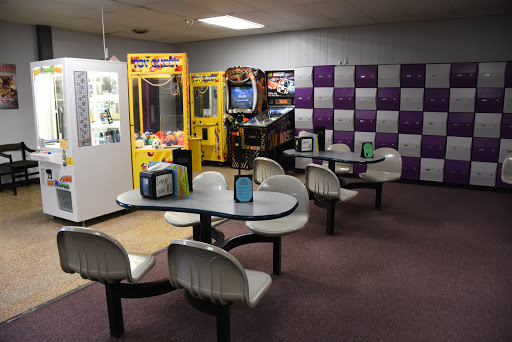 Bowling Alley «Adel Family Fun Center», reviews and photos, 1526 Greene St, Adel, IA 50003, USA