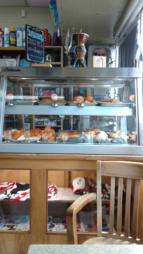 Butcher Shop «El Mercado - Market - Butcher - Empanadas», reviews and photos, 3767 N Southport Ave, Chicago, IL 60613, USA