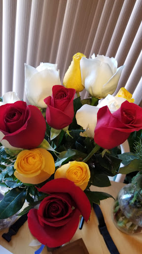 Florist «Flowerama», reviews and photos, 220 150th St W, Apple Valley, MN 55124, USA