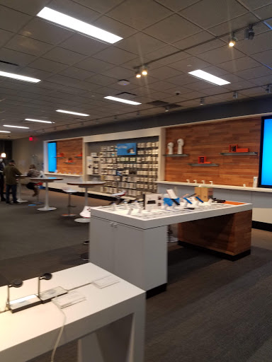 Cell Phone Store «AT&T», reviews and photos, 3502 Tyler St #103, Riverside, CA 92503, USA