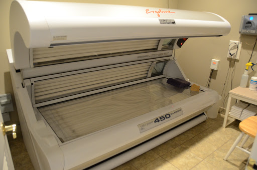 Tanning Salon «Southern Exposure Tanning And Boutique, Inc.», reviews and photos, 5101 W Washington St # 17, Gurnee, IL 60031, USA