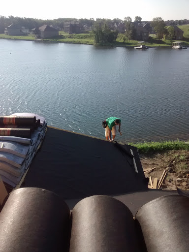 Golf Course «Creekmoor Golf Course», reviews and photos, 1112 East 163rd Street,, Raymore, MO 64083, USA