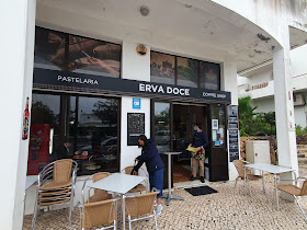Pastelaria coffee shop Erva doce