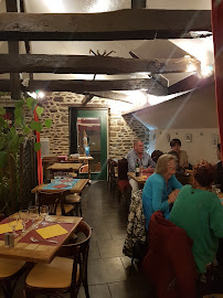 Atmosphère du Restaurant L'Auberge du Château à Fougères - n°2