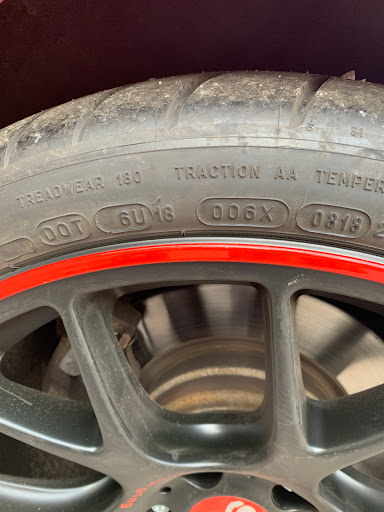 Tire Shop «Discount Tire Store - Saint Paul, MN», reviews and photos, 1350 University Ave W, St Paul, MN 55104, USA