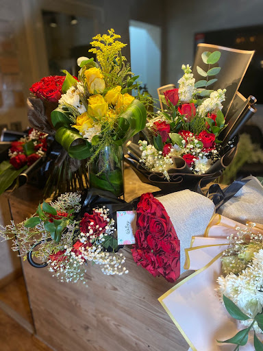 زهور ورود (وايتي فلاور Whitey flower) 