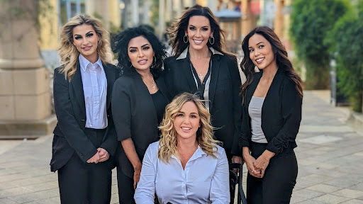 Kelly Evans & Associates image