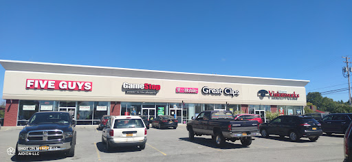 GameStop, 5716 S Transit Rd, Lockport, NY 14094, USA, 