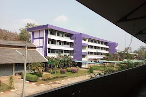 Selaphum Pittayakhom School image