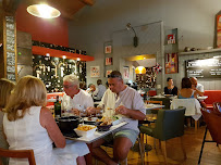 Atmosphère du Restaurant Quai 22 à Les Sables-d'Olonne - n°6