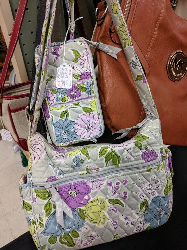 Antique Store «Grapevine Antiques & Craft», reviews and photos, 137 Erin Ln, Brodheadsville, PA 18322, USA