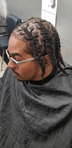 Barber Shop «R Barber Shop», reviews and photos, 19310 Grand River Ave, Detroit, MI 48223, USA