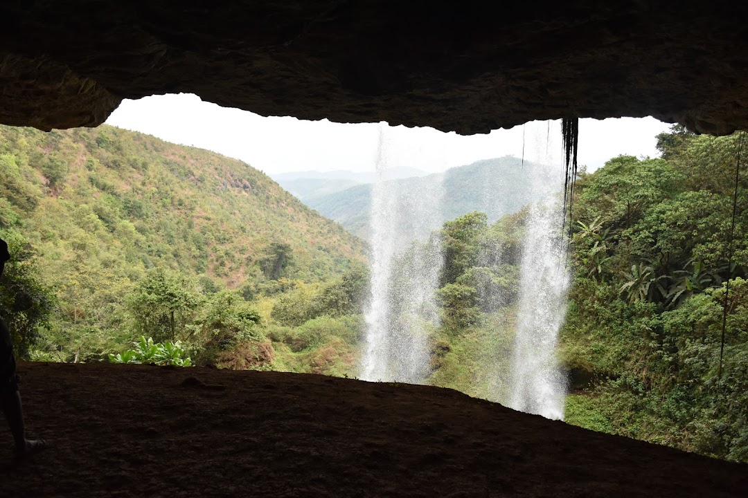 Kapologwe Waterfall