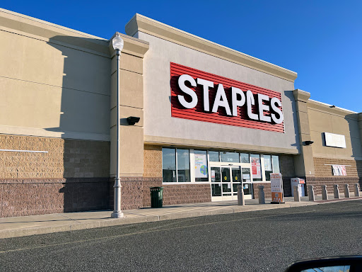 Office Supply Store «Staples», reviews and photos, 270 Upland Square Dr, Pottstown, PA 19464, USA